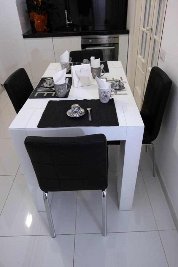Roma Castel Nepi Home Near Colosseo Zewnętrze zdjęcie